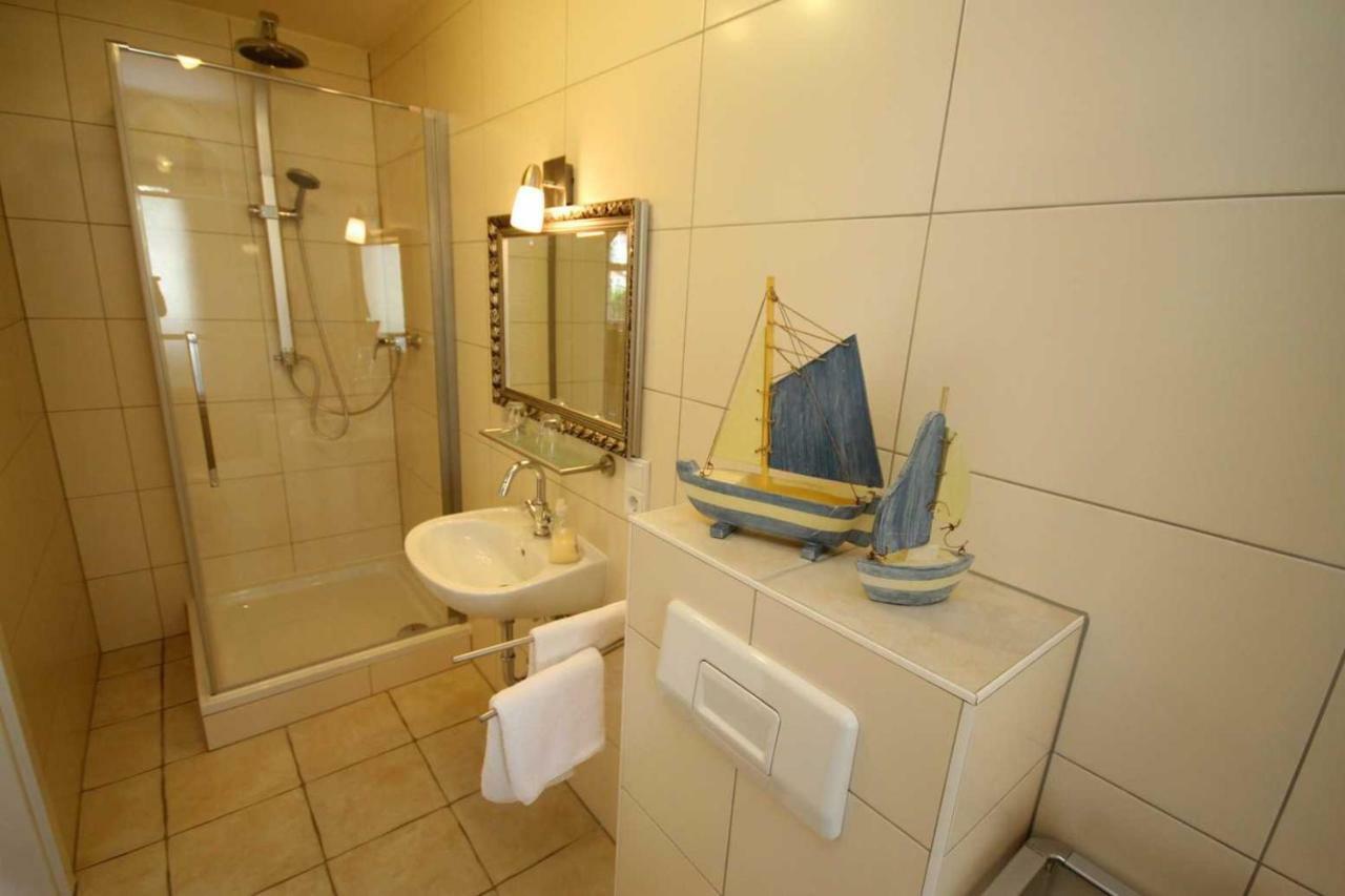 Strandvilla Rheingold - Ferienwohnung Miro Герен Екстер'єр фото